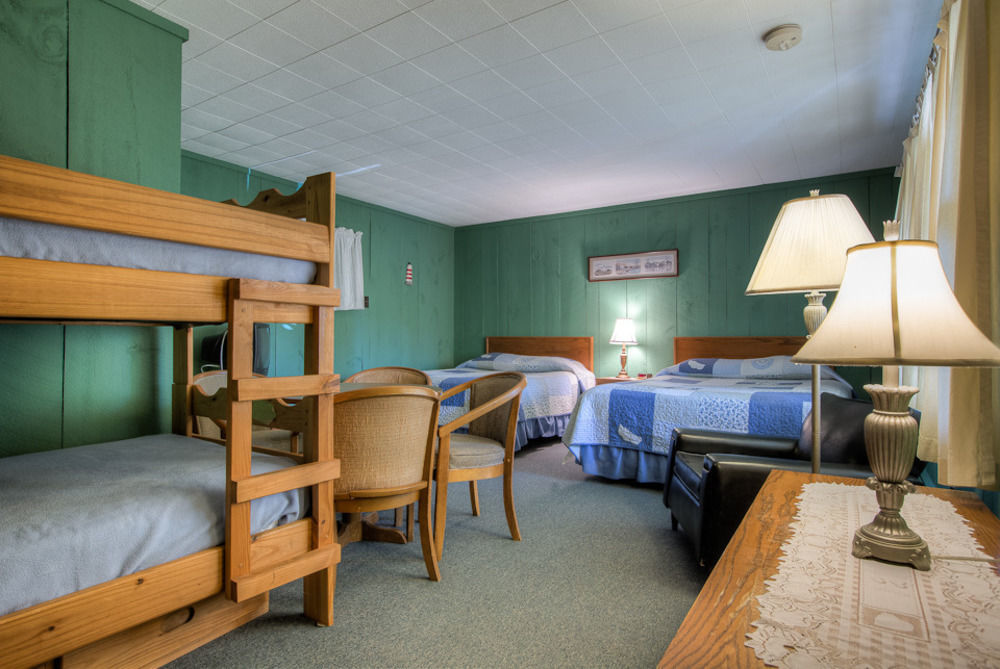 Motel In The Meadow Chester Екстериор снимка